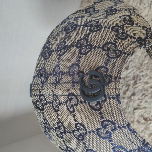 Nice Hat - Picture 4 of 7